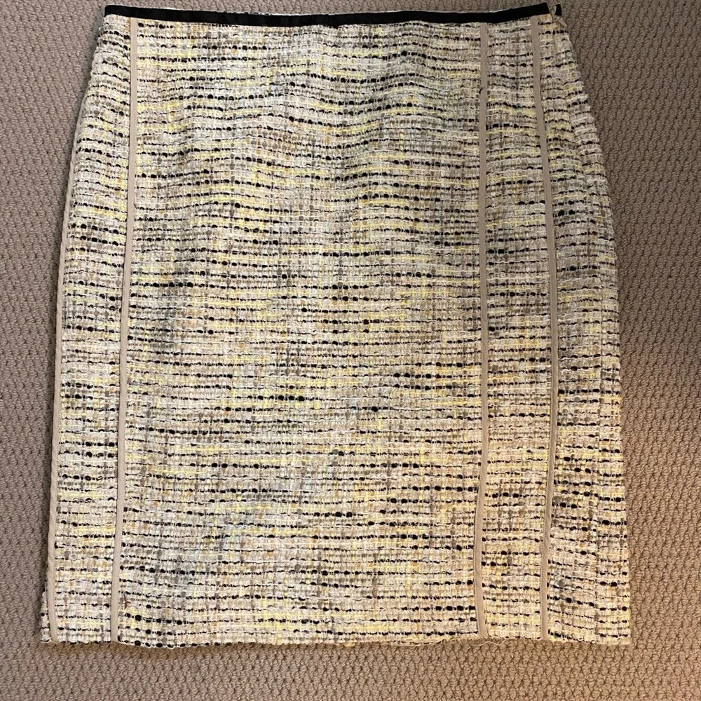 Etcetera preowned size 12 boucle skirt